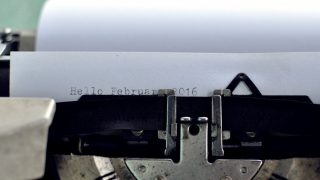 Typewriter by Dung Anh on Unsplash